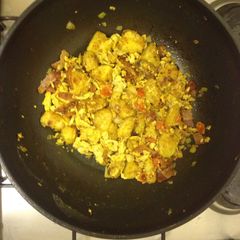 A picture of Scrambled Egg N Bacon And Potatoes.