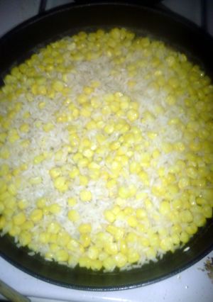 A picture of Mexican white rice.