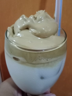 Foto resep Dalgona coffee / kopi viral