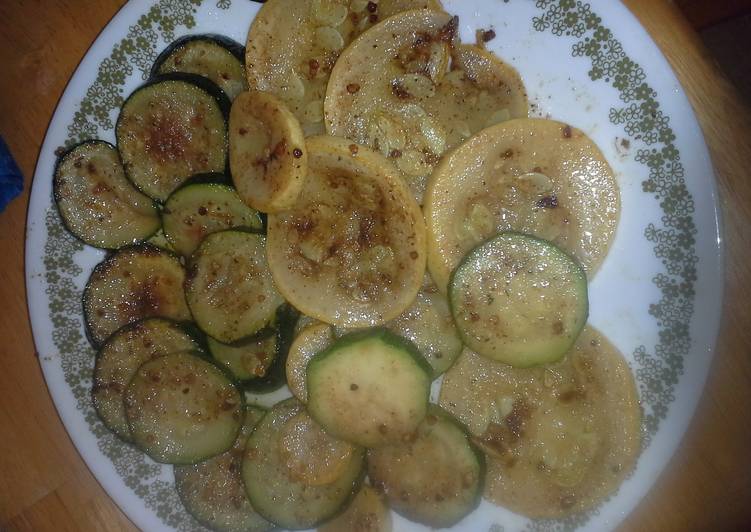 Skillet zucchini and yellow squash