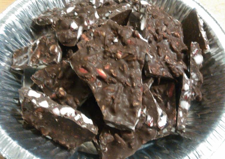 Simple Way to Prepare Award-winning LadyIncognito&#39;s Easy Peppermint Bark
