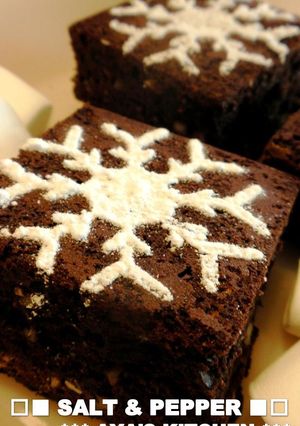 A picture of Snow Crystal Chocolate Brownies.