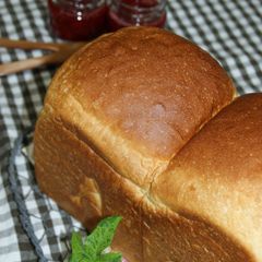 A picture of Light and Airy Domed-Top Shokupan (Square Loaf Bread).