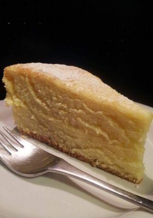 A picture of AMIEs MAMON Cake.