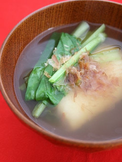 A picture of New Year's Ozouni (Mochi Soup) from Aichi Prefecture.