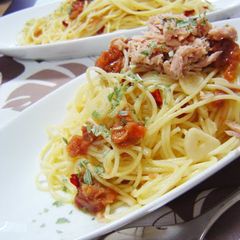 A picture of Fragrant with Garlic! Umeboshi and Tuna Aglio, Olio e Peperoncino.
