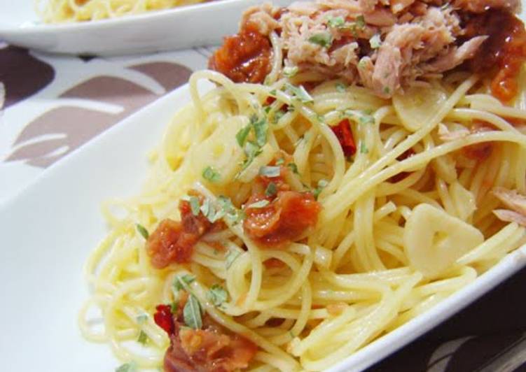 Step-by-Step Guide to Make Speedy Fragrant with Garlic! Umeboshi and Tuna Aglio, Olio e Peperoncino
