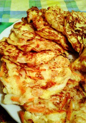 A picture of cabbage pancake.