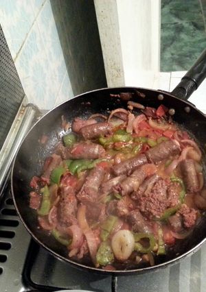 A picture of alexandrian sausage (sodk eskndrany).