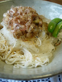 A picture of Spicy Natto Somen Noodles.