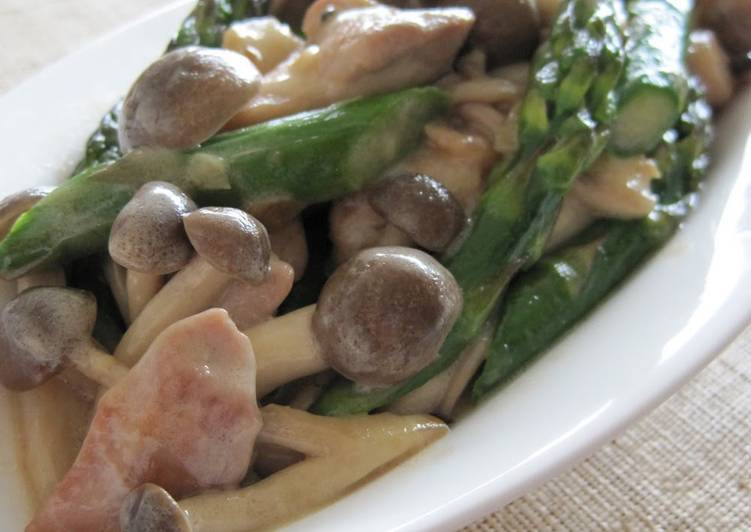 Chicken and Asparagus in Oyster Cream Sauce