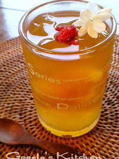 A picture of Refreshing Lychee & Jasmine Jello.