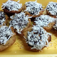 A picture of Leah's chocolate coconut tartlets.