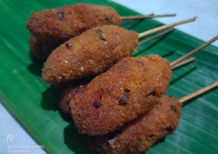 Sate kelapa dan daging