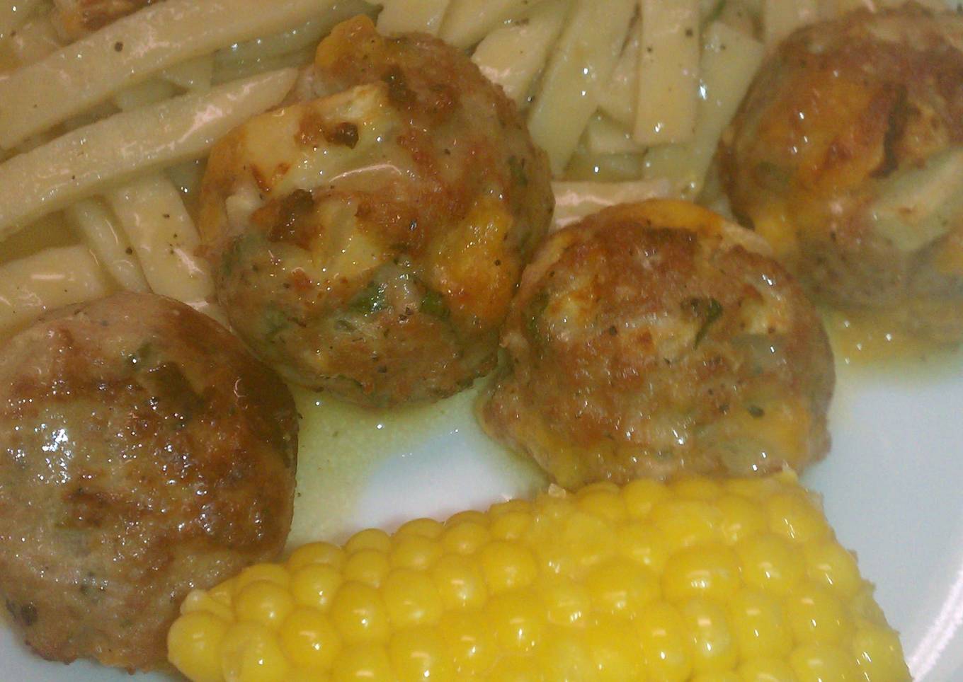 Pork meatballs with apple and cheddar