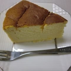 A picture of Restaurant Quality! Rich and Substantial Cheesecake.
