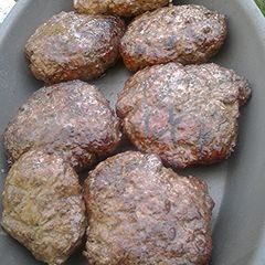 A picture of Lambburgers.