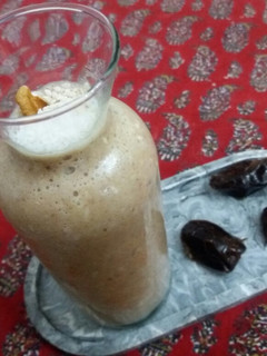 عکسی از دستور شیک خرما