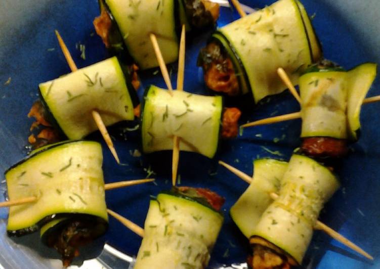 Recipe of Appetizing Roasted Red Pepper and Spinach Zucchini Rollups