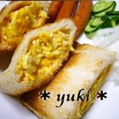 A picture of Hot Pocket Sandwich.