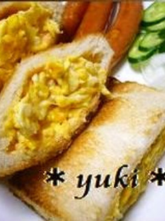 A picture of Hot Pocket Sandwich.