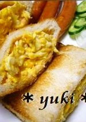 A picture of Hot Pocket Sandwich.