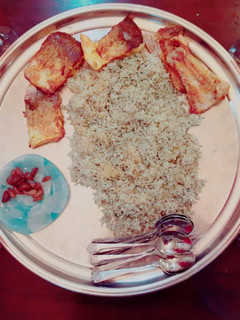 عکسی از دستور سبزی پلو با ماهی😍