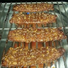 A picture of Caramelized Pecan Bacon.