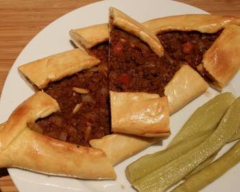 How To Serving Recipe Lahmacun  Minced Meat Pide Yummy