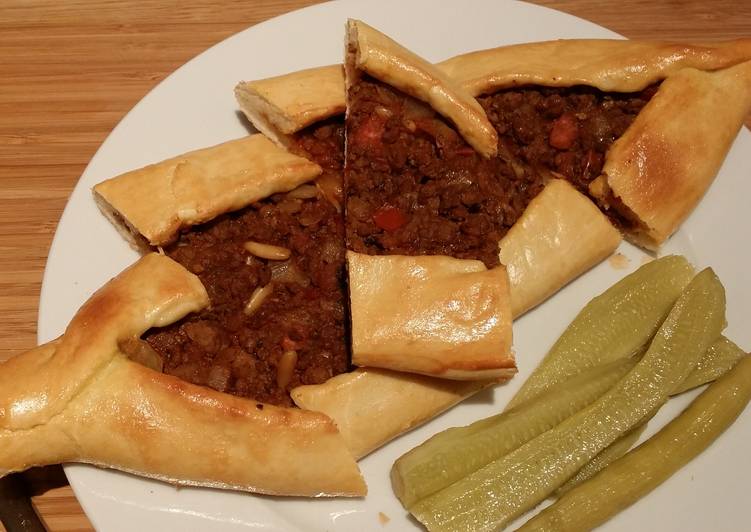 Lahmacun - Minced Meat Pide