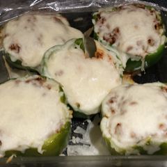 A picture of Easy stuffed peppers.
