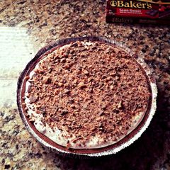 A picture of Candybar pie.