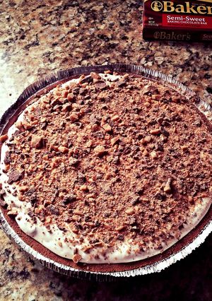A picture of Candybar pie.