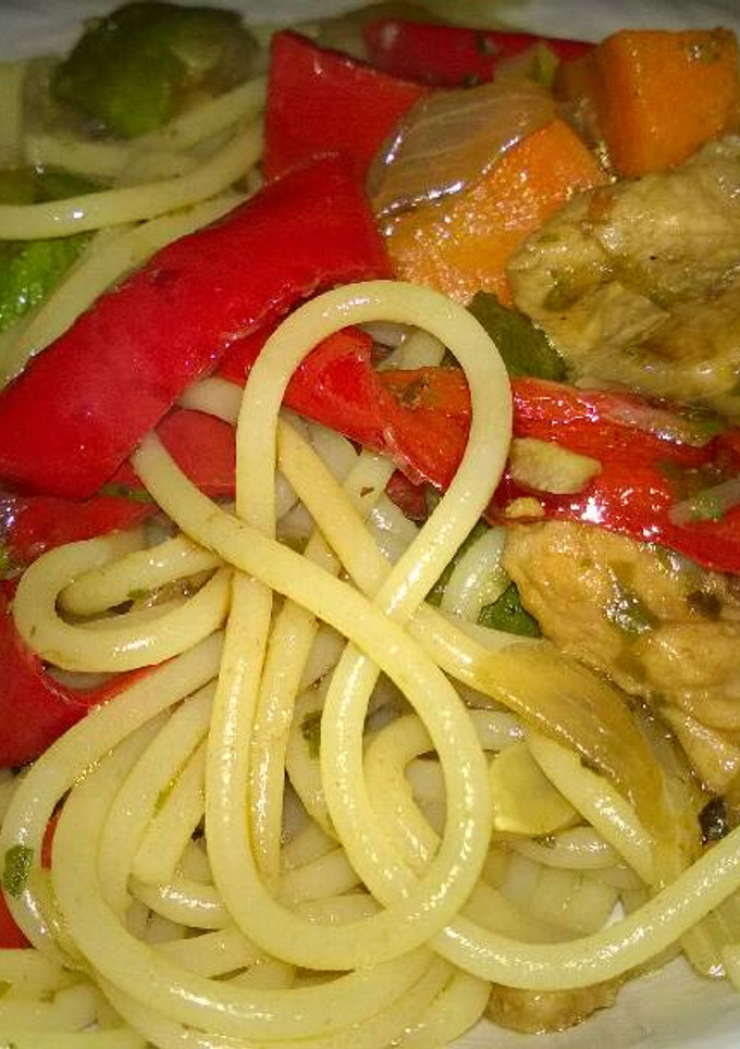 Una foto de Wok de Cerdo