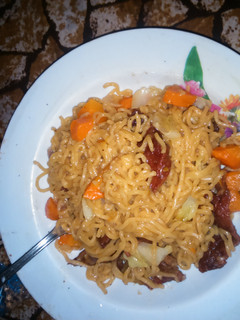 A picture of Noodles with suya.