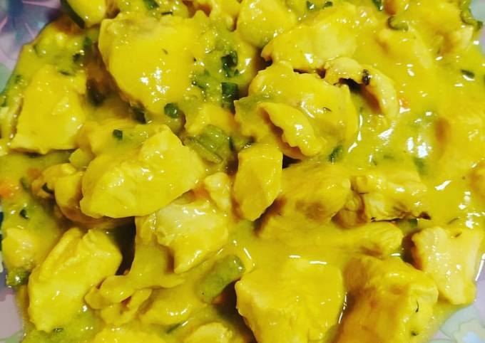 Pollo cremoso
