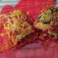 Spinach lasagna roll ups A picture of Spinach lasagna roll ups.