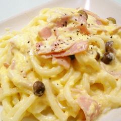 A picture of Udon Carbonara.