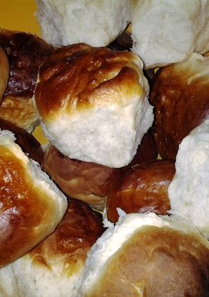 A picture of fresh bread rolls (Drum best recipes).