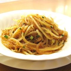 A picture of Perfect with Rice! Mapo Cellophane Noodles and Bean Sprouts.