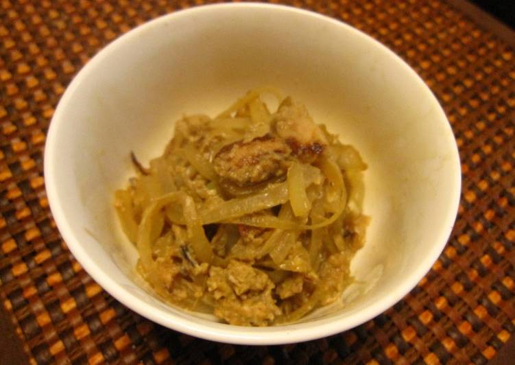 Simple Way to Prepare Ultimate Tuna and Onion Stir-Fry