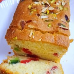 A picture of Fruit cake.