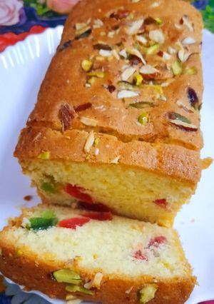 A picture of Fruit cake.