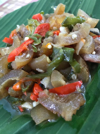 Cara Memasak Oseng kikil Bunda Pasti Bisa