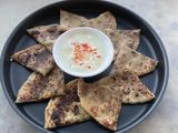 મિક્સ વેજ હરાભરા પરાઠા (Mix Veg Harabhara Paratha Recipe In Gujarati)