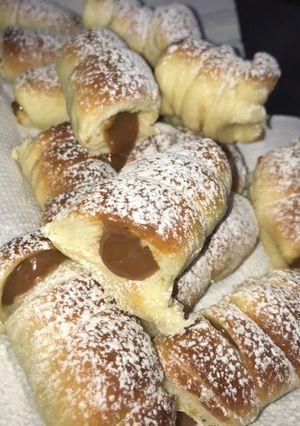 Una foto de Cañoncitos de dulce de leche