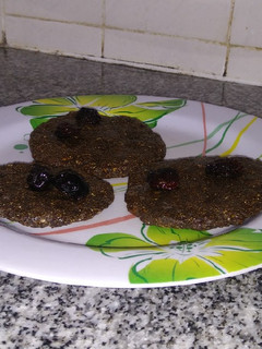 Una foto de Galletitas Harina Integral Algarroba Avena Pasas de uva