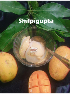 मैंगो आइसक्रीम (Mango Icecream recipe in hindi) रेसिपी मुख्य फोटो