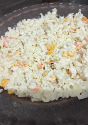 صورة لوصفة سلطة الأرز بالتونة و الخضر🍚🥗