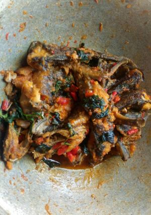 Foto resep Lele bumbu merah + Kemangi